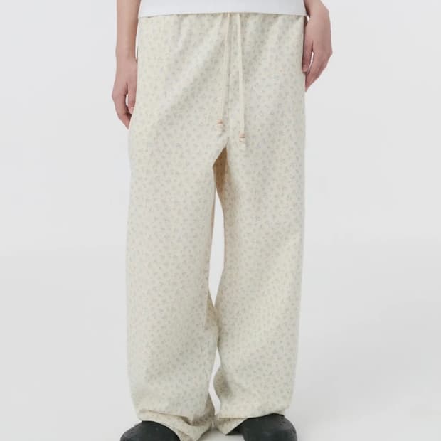 오헤시오 FLORAL WIDE BANDING PANTS