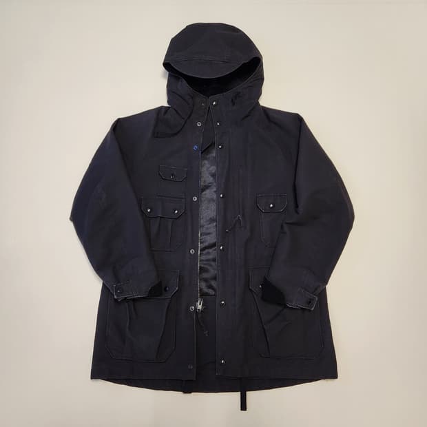 엔지니어드 가먼츠 필드파카