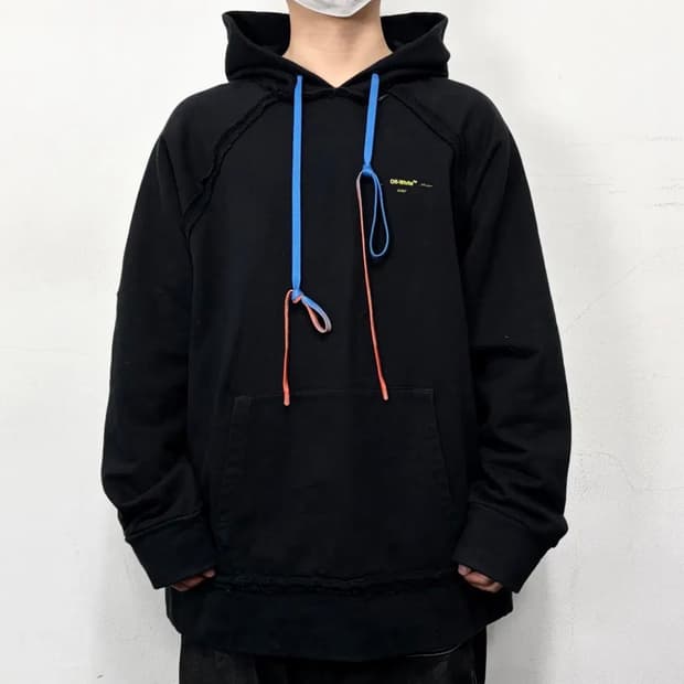 오프화이트 아크릴 애로우 프린티드 코튼 후드