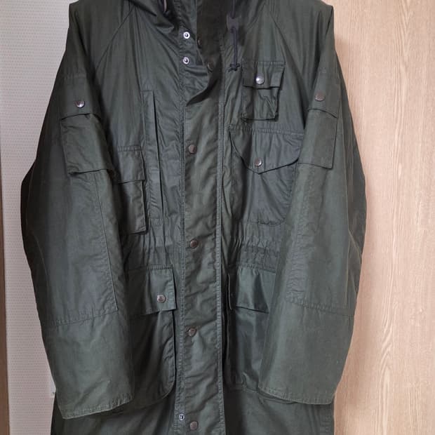 바버X엔지니어드가먼츠 집파카 올리브 s사이즈