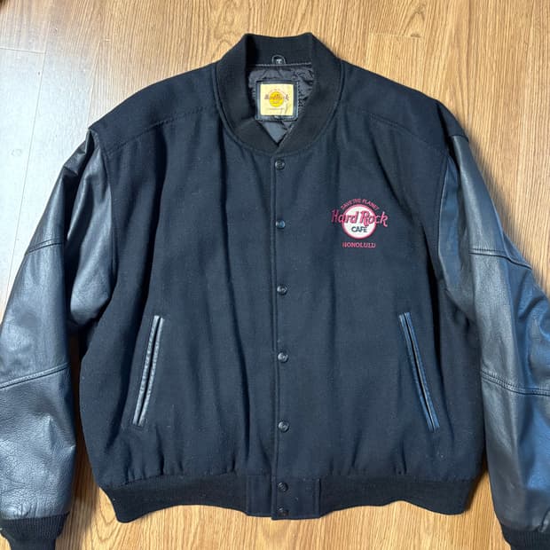 90s 하드락 바시티