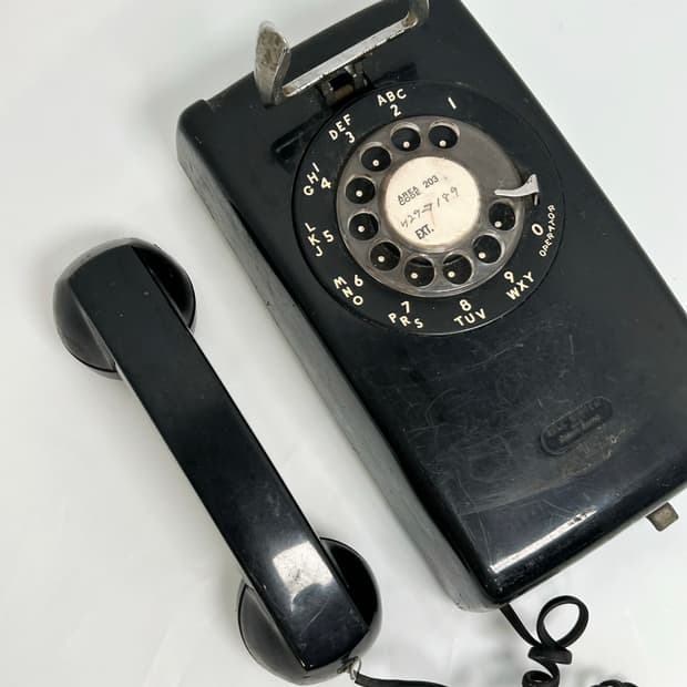 빈지티 70s 벽걸이 다이어 전화기