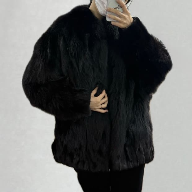 SAGA Fox fur jacket (black)