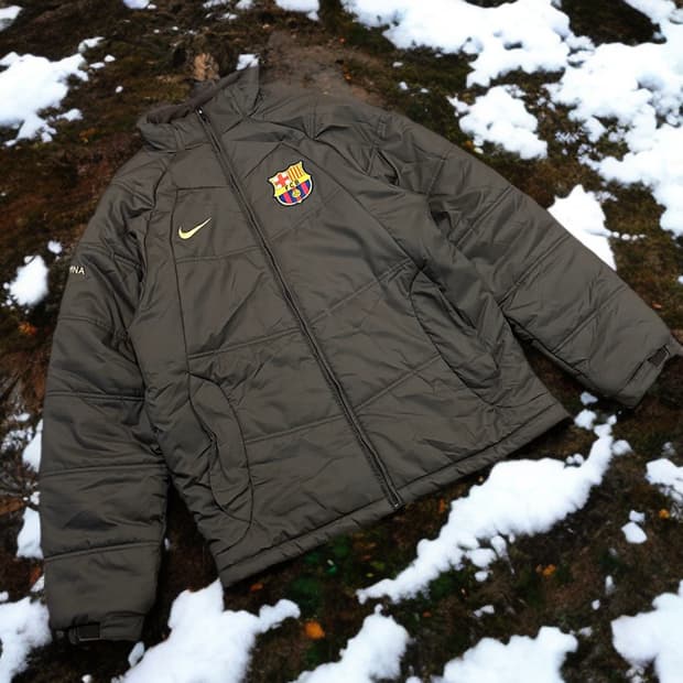 나이키 바르셀로나 패딩 브라운 (M-L) 초코