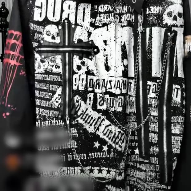 아케호무 빈티지 매드펑크 십자가 체인 프린팅 셔츠