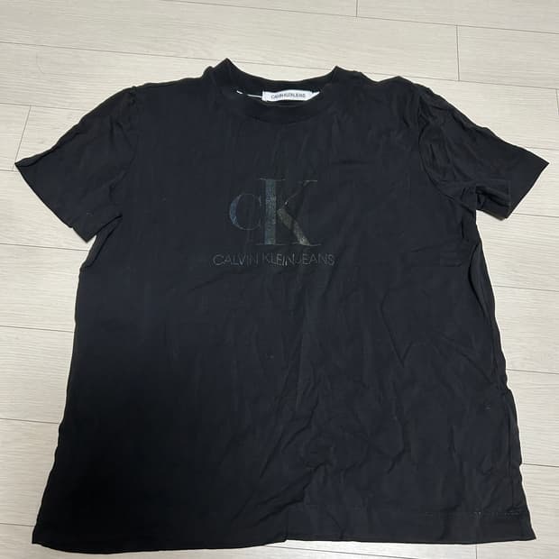 캘빈클레인 티셔츠