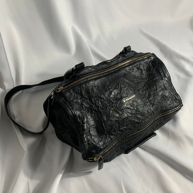 Givenchy Pandora Leather Shoulder bag