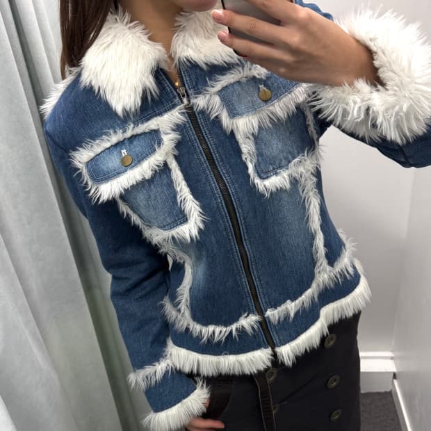 데님 화이트 퍼 무스탕 