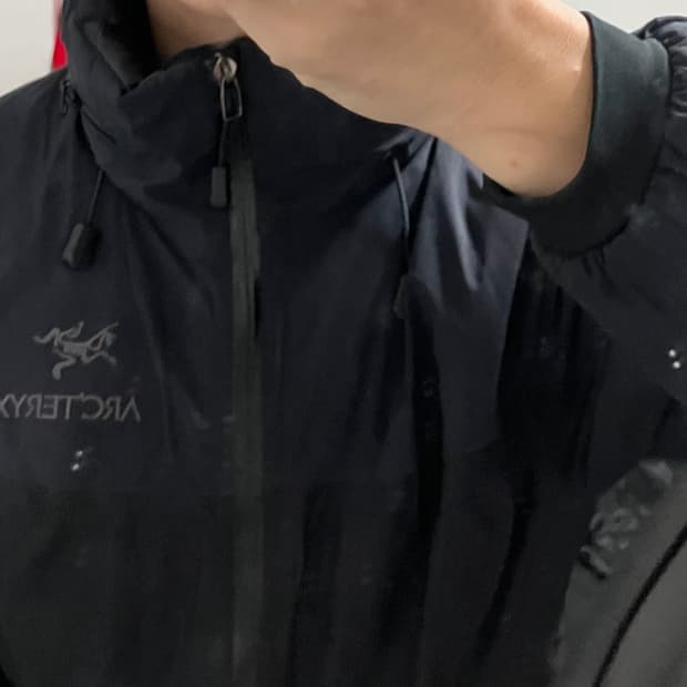 아크테릭스 피션AR자켓 우먼 블랙