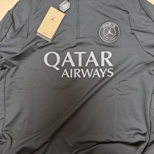 나이키 psg 드릴 탑
