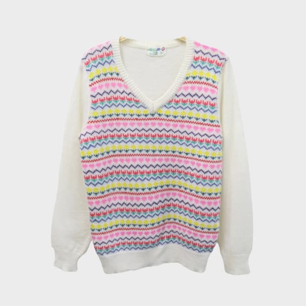 AILEMA 브이넥 울 혼방 히메갸루 니트 63697