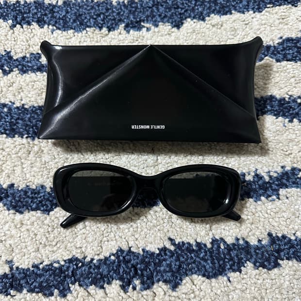 젠틀몬스터 탐부 판매합니다