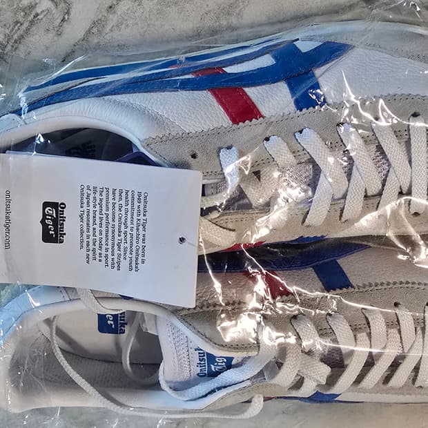 오니츠카 타이거 265 새상품 팝니다