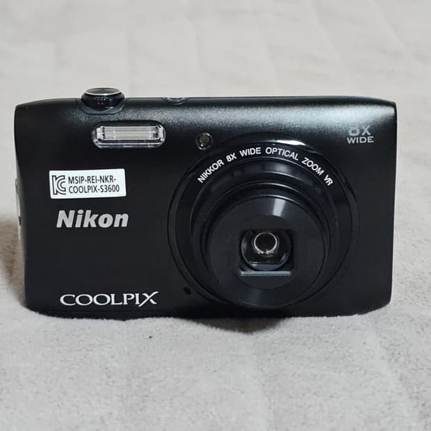 니콘 COOLPIX S3600 블랙 색상 디지털 카메라