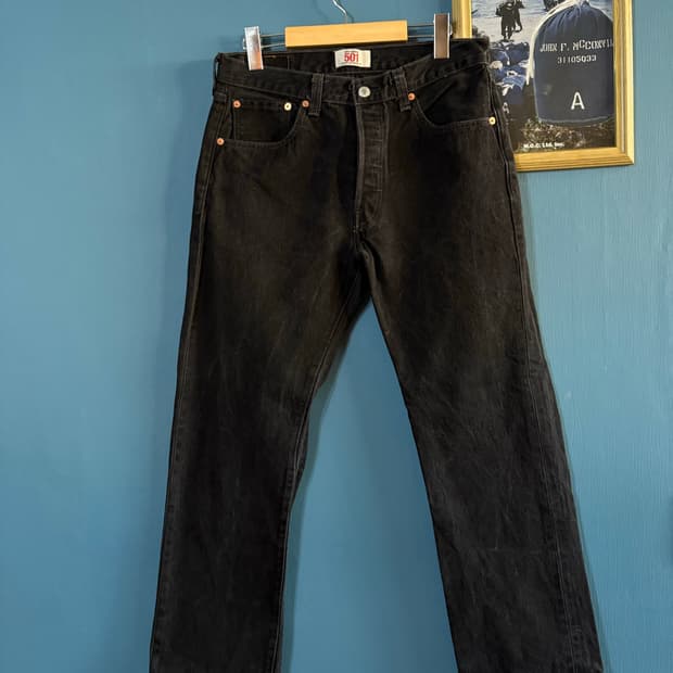 00‘s Levis Black 501 Denim Pant.