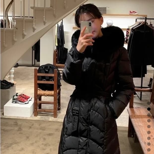 베니토 리얼 폭스퍼 다운 롱패딩 