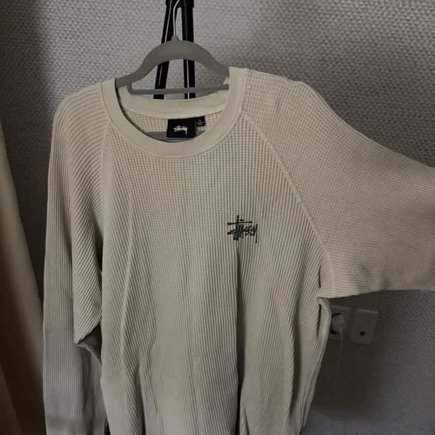 스투시 롱슬리브