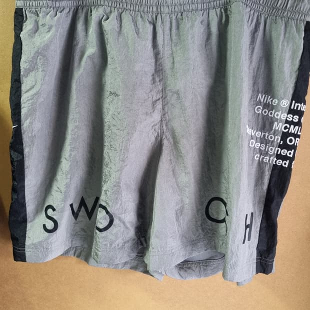 나이키 스우시 나일론 반바지 