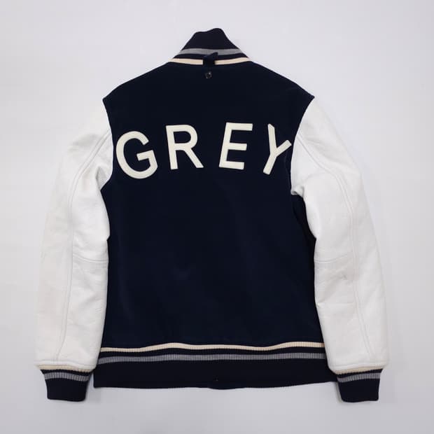 톰브라운 톰그레이 쉽스킨 바시티 자켓