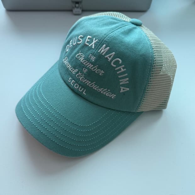 데우스엑스마키나 민트 메쉬캡