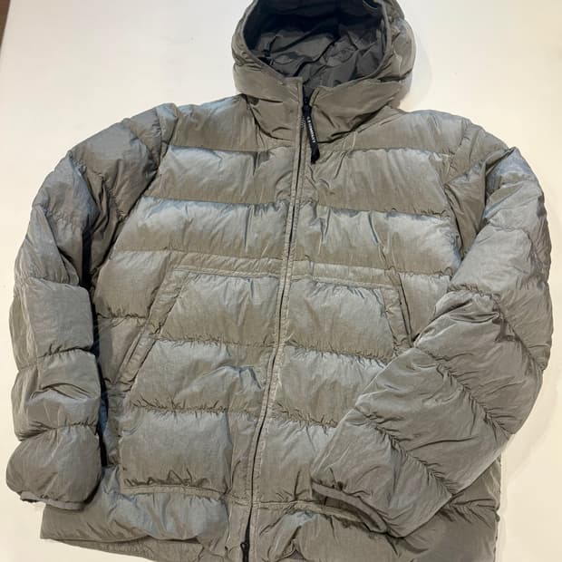 CP컴퍼니 크롬R 후드 패딩 XL