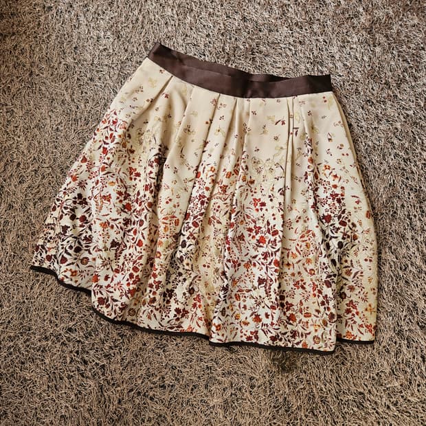 오즈세컨 플라워 주름 미니 스커트 1size(55-66)
