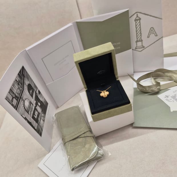 (올해구매)반클리프 기요세 목걸리  