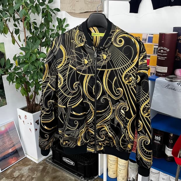 [백화점판] 베르사체 바로크 패턴 집업 자켓 Xl
