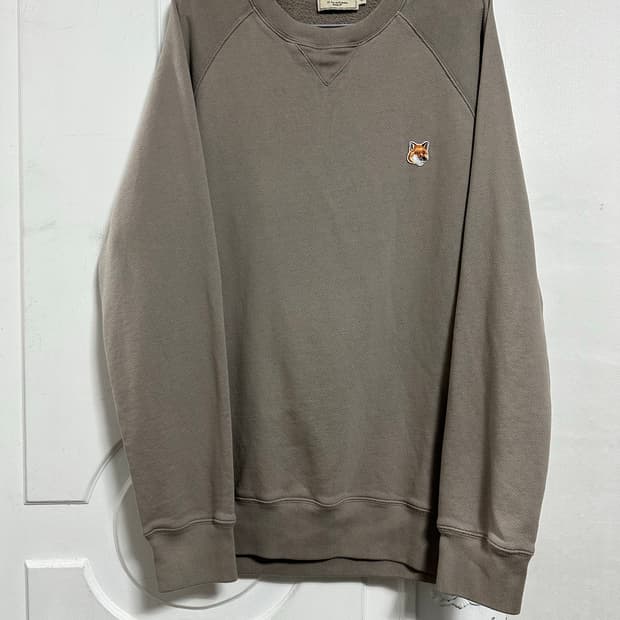 메종키츠네 폭스 헤드 패치 맨투맨