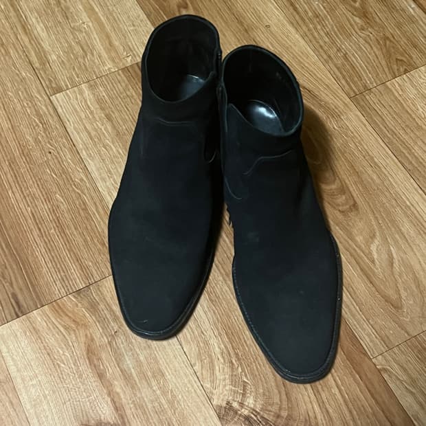 생로랑 스웨이드 부츠