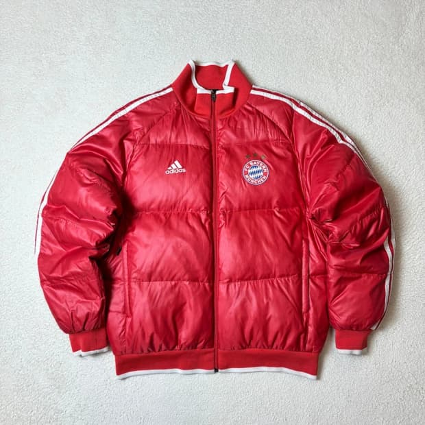 아디다스 뮌헨 덕다운 3s 푸퍼 패딩 PN6739