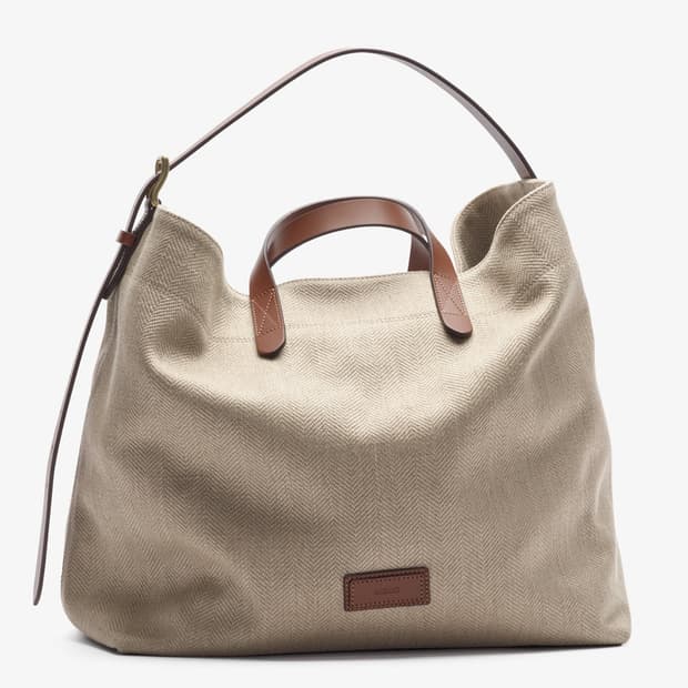 미즈모(Mismo)의 헤링본 토트,숄더백입니다.