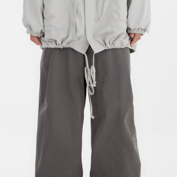 해칭룸 딥플리츠 팬츠 차콜 3사이즈