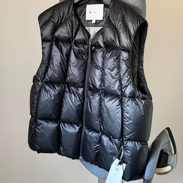 Goldwin0 골드윈제로 패딩베스트 블랙