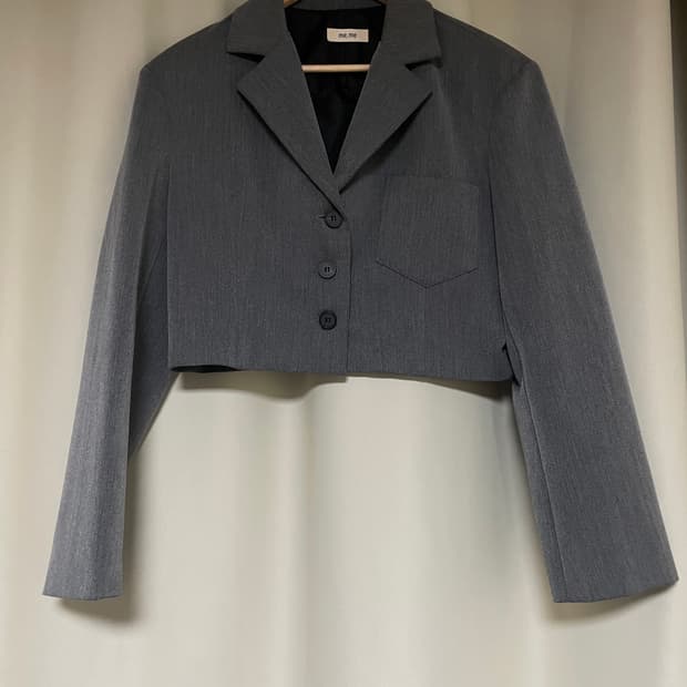 그레이 크롭 자켓