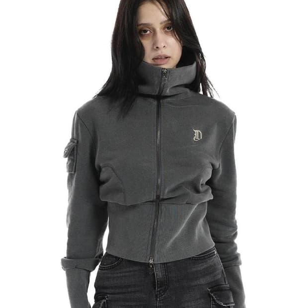 오도어 터틀넥 차콜 집업