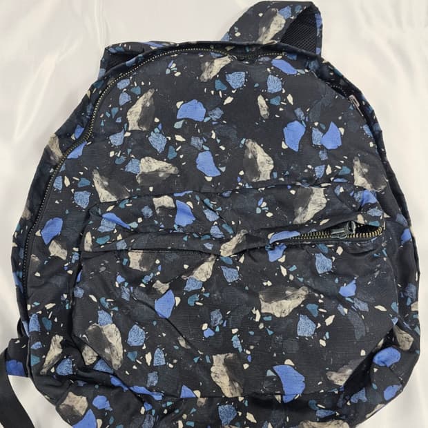 아크네스튜디오백팩