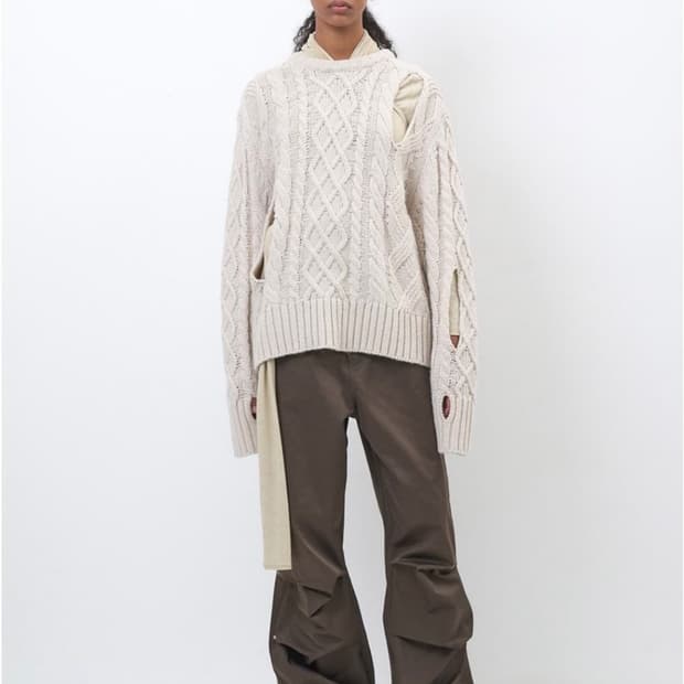 파르티멘토 우먼 컷아웃 니트 아이보리