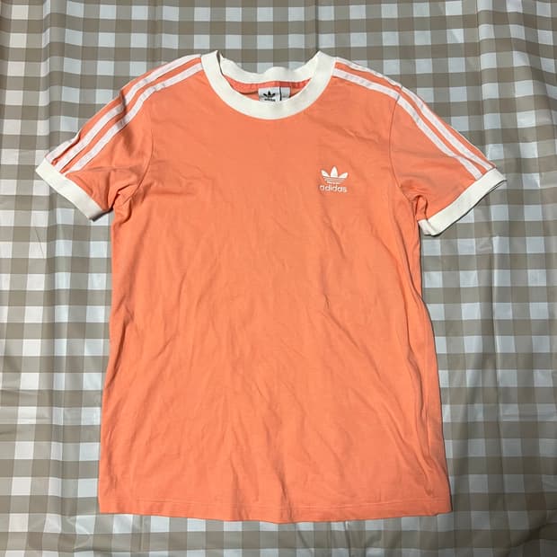 아디다스 핑크색 반팔 L 링거 삼선 티셔츠 반팔티 Y2K 여성