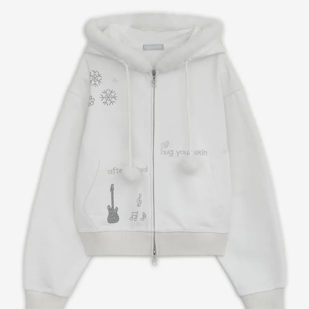 새상품) 허그유어스킨 핫픽스 퍼 후드집업 화이트