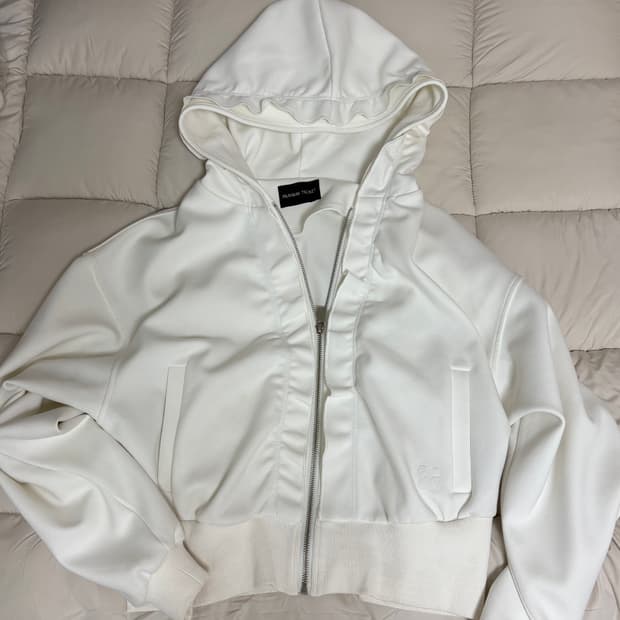 런웨이티켓 후드집업