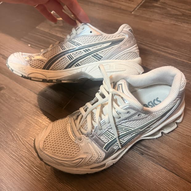 아식스 젤 카야노 14 245사이즈