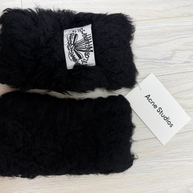 아크네 스튜디오 장갑 m/l