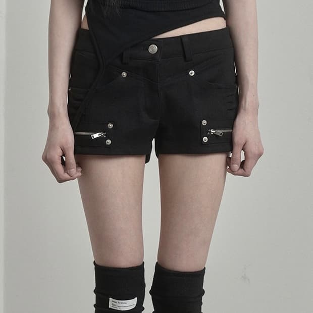 이네기 Angled Seam Zip Shorts 쇼츠 블랙 S