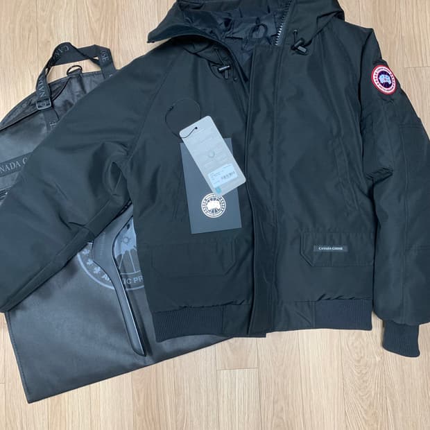 캐나다구스 25FW 칠리왁 봄버 패딩 점퍼 M(100~105)