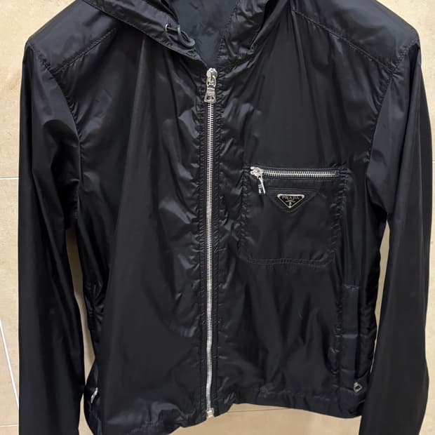 Prada 프라다 바람막이