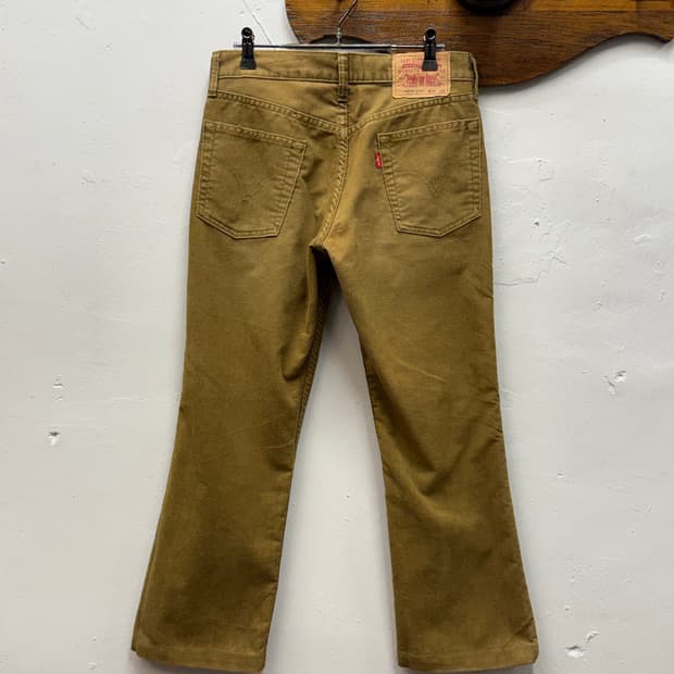 Levi’s 517 Corduroy Boots-Cut Pants