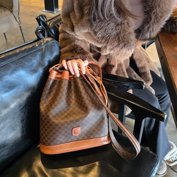 셀린느 마카담 숄더백