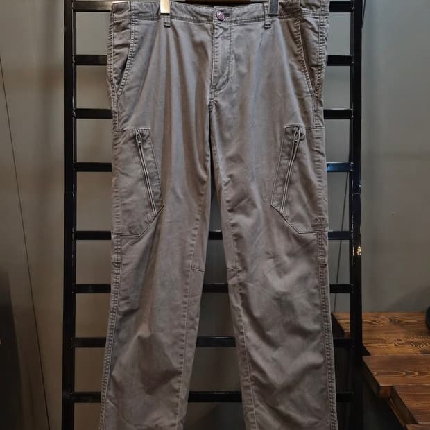 [90] 씨피컴퍼니 CP Company 카고 팬츠 그레이 8.5