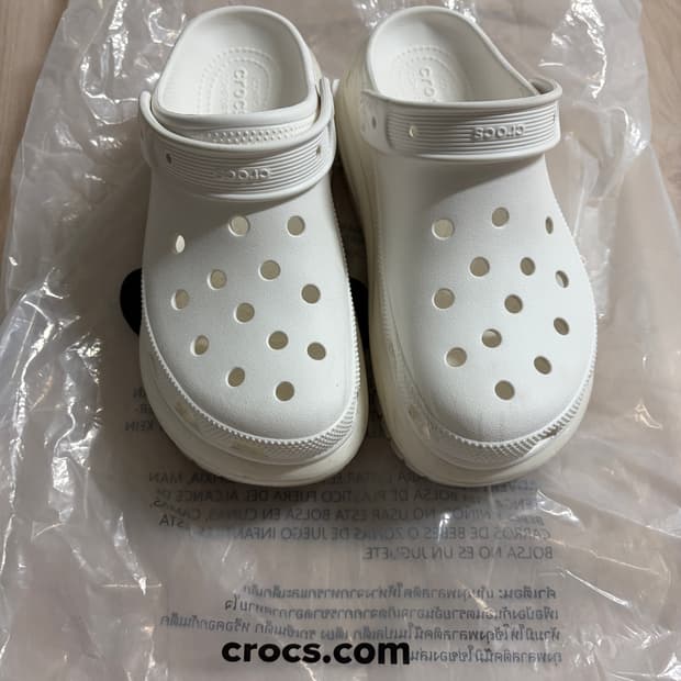 크록스 클래식 메가 크러쉬 클로그 화이트 w8